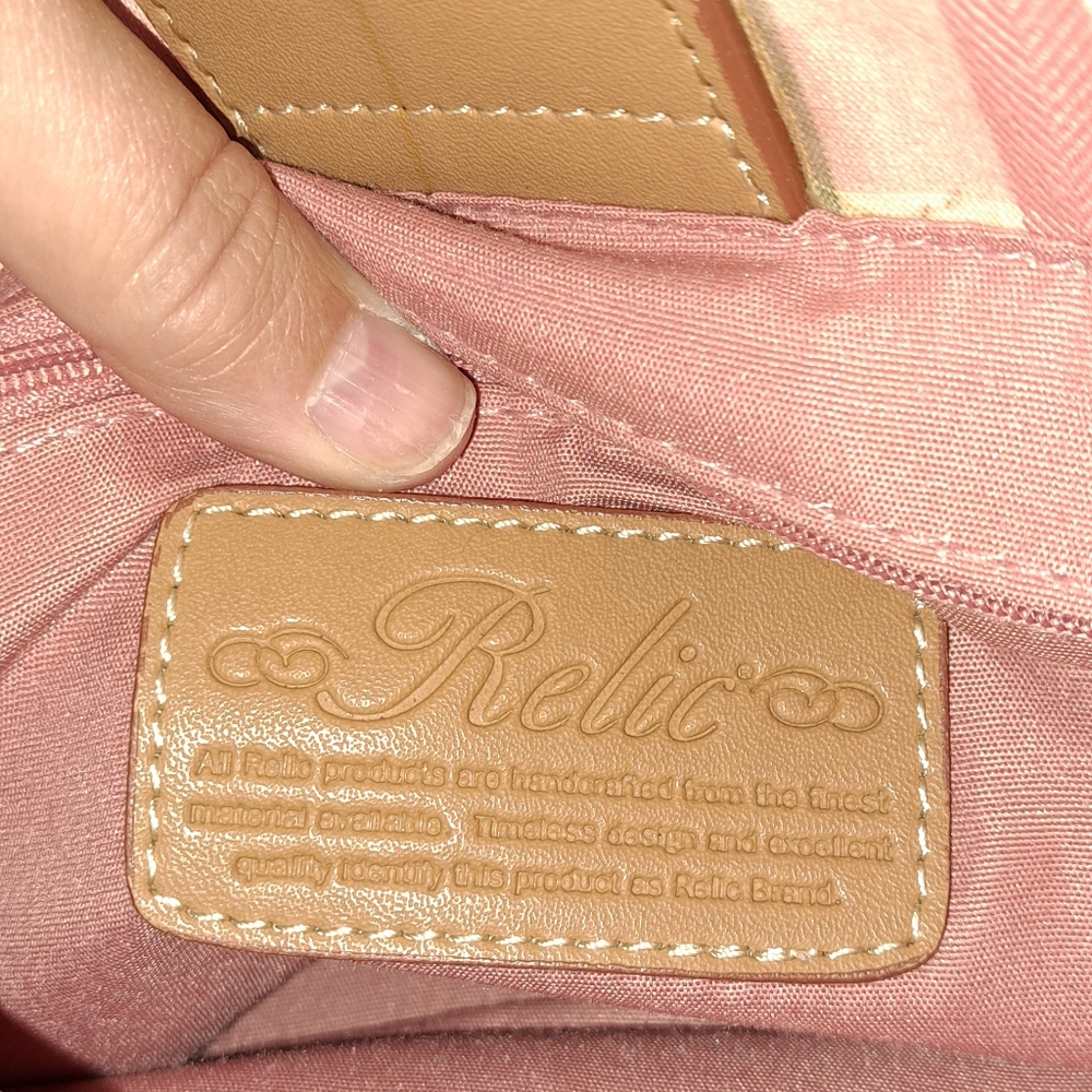 Ladies Relic Handbag - Picture 4 of 13